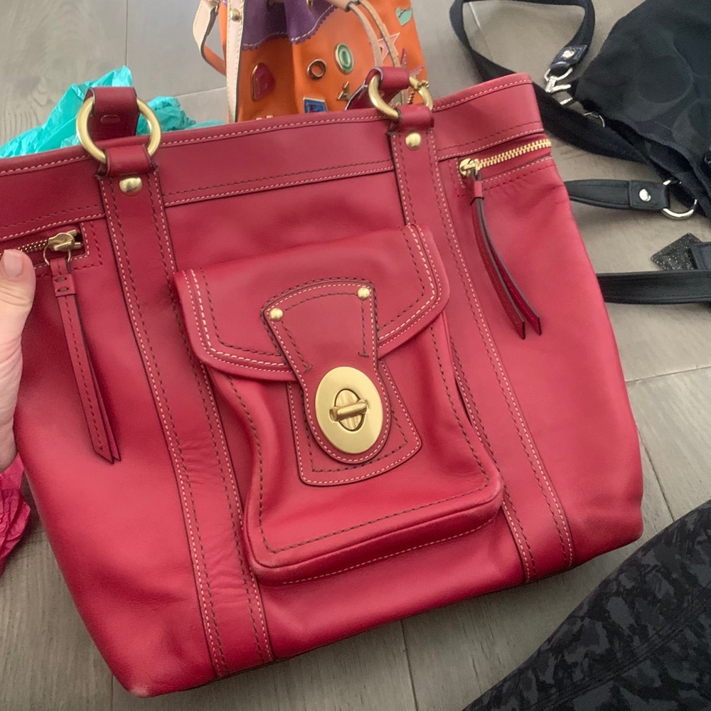 Pink leather coach shoulder bag